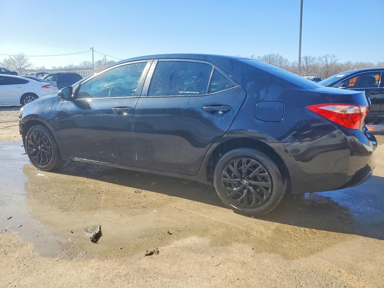 2017 TOYOTA COROLLA LE photo 4