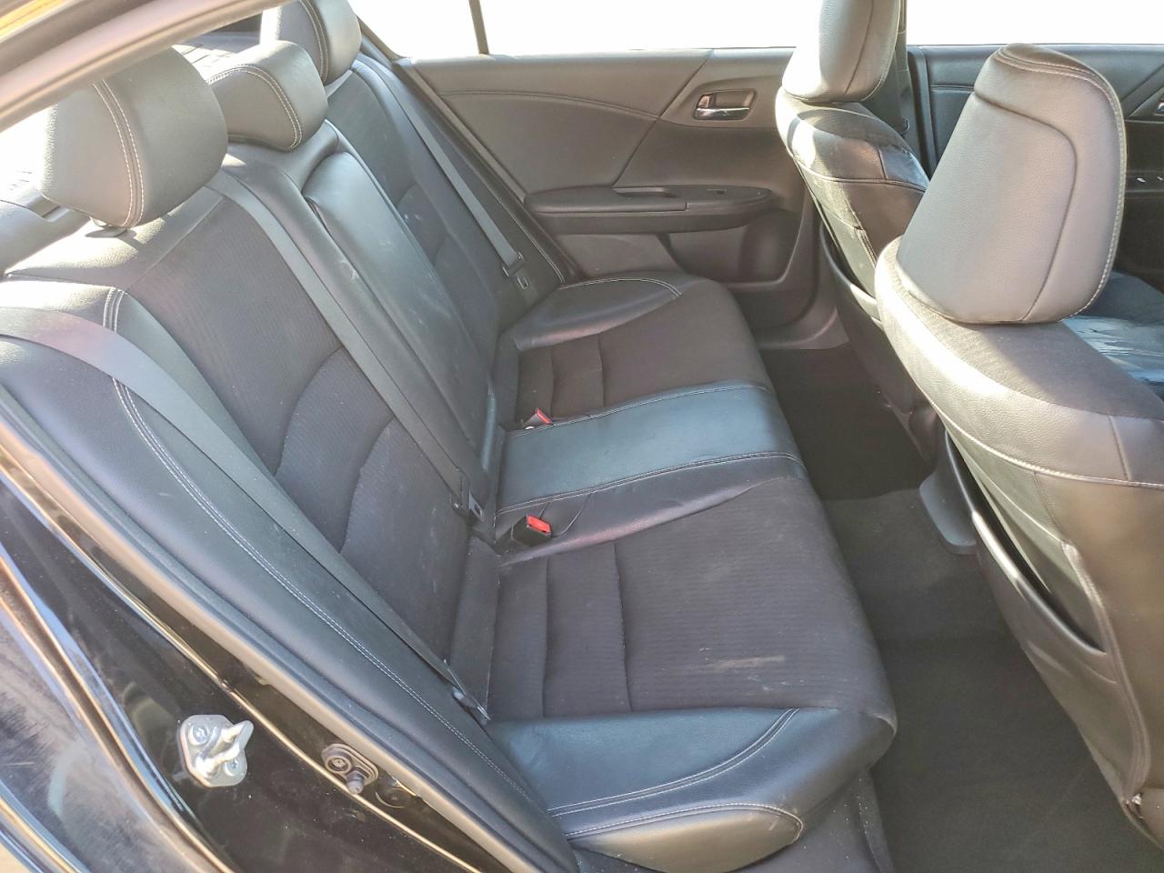 2016 HONDA ACCORD SPORT photo 19