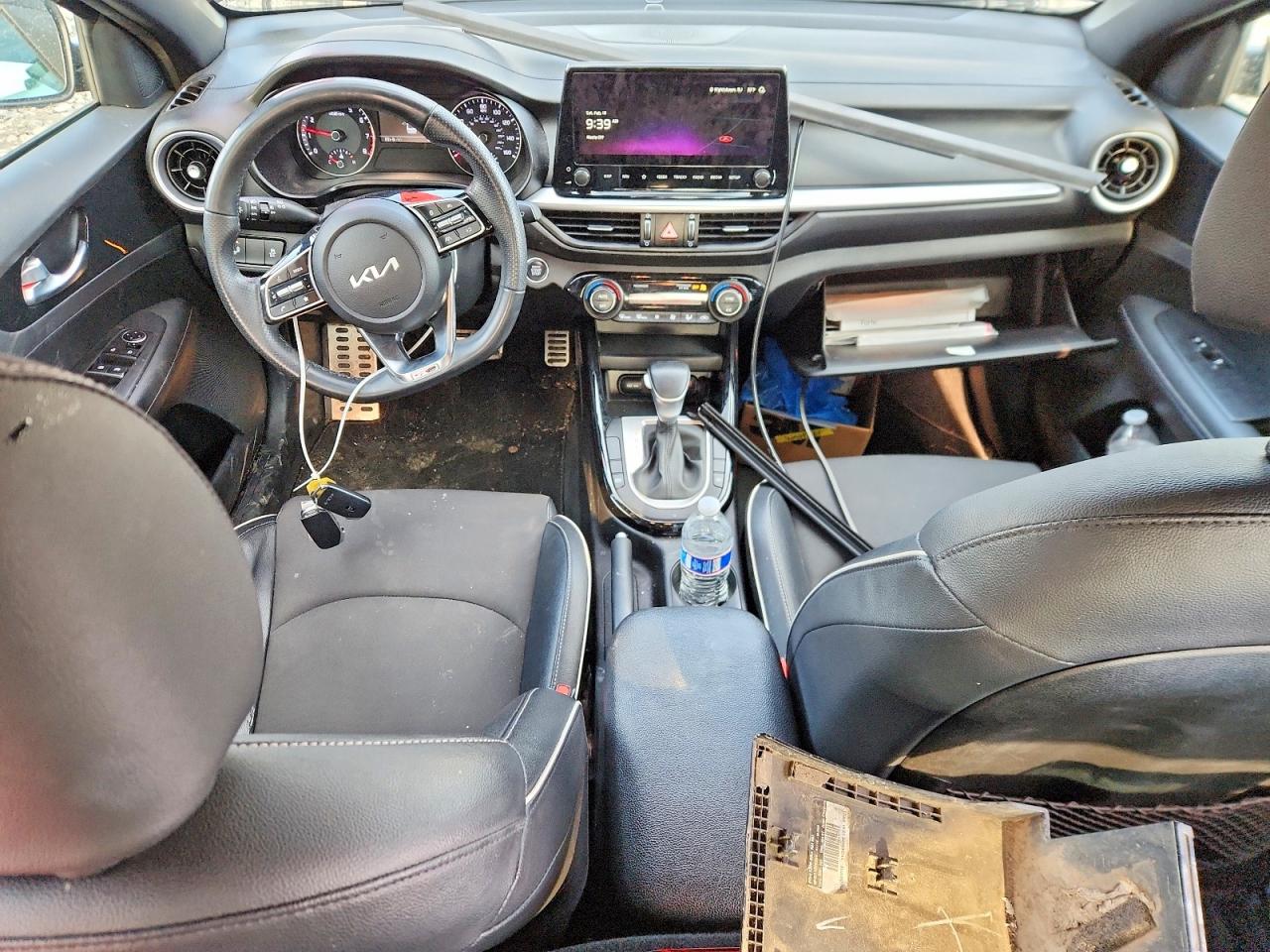 2023 KIA FORTE GT LINE photo 22