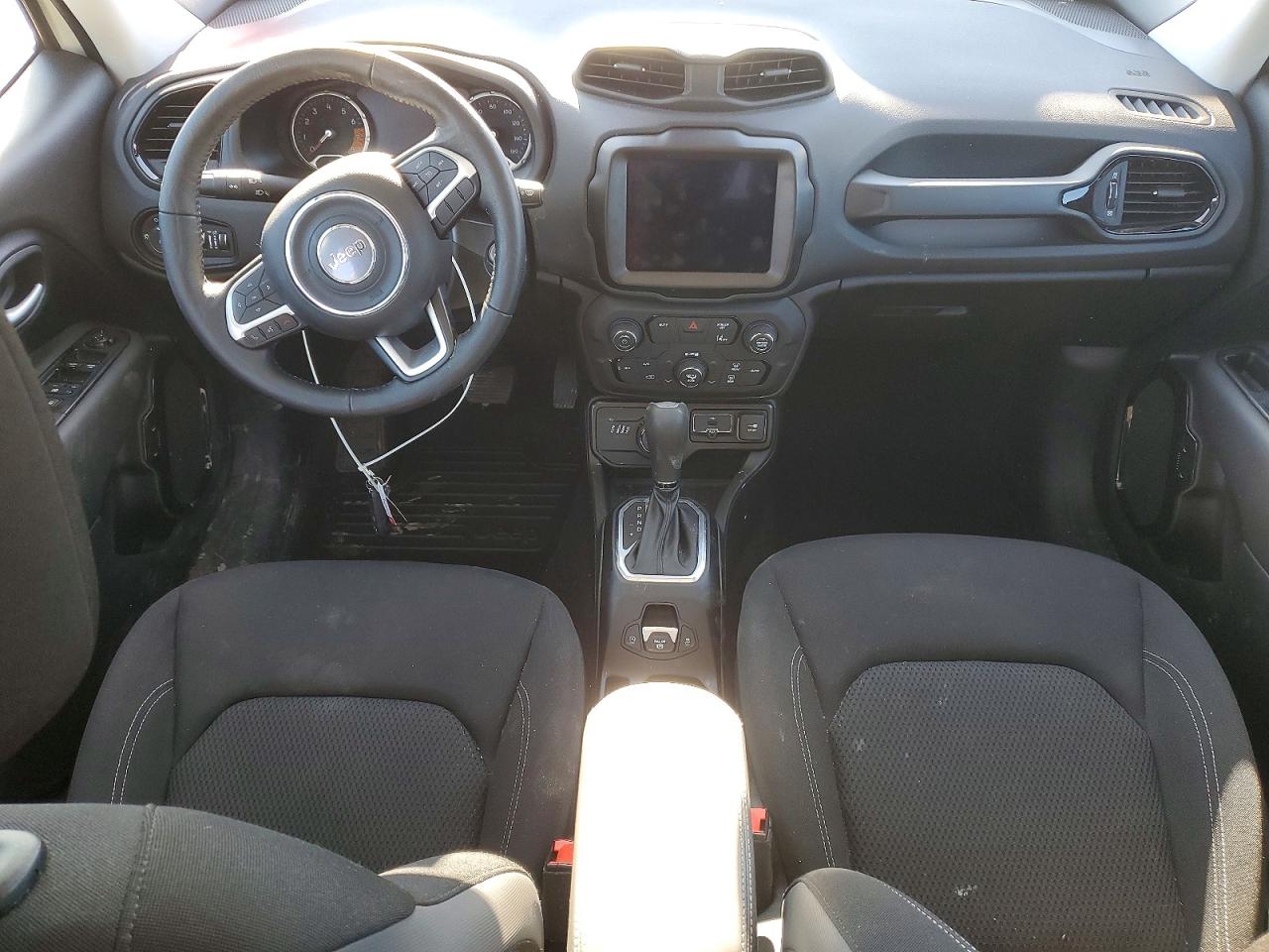 2023 JEEP RENEGADE ALTITUDE photo 8