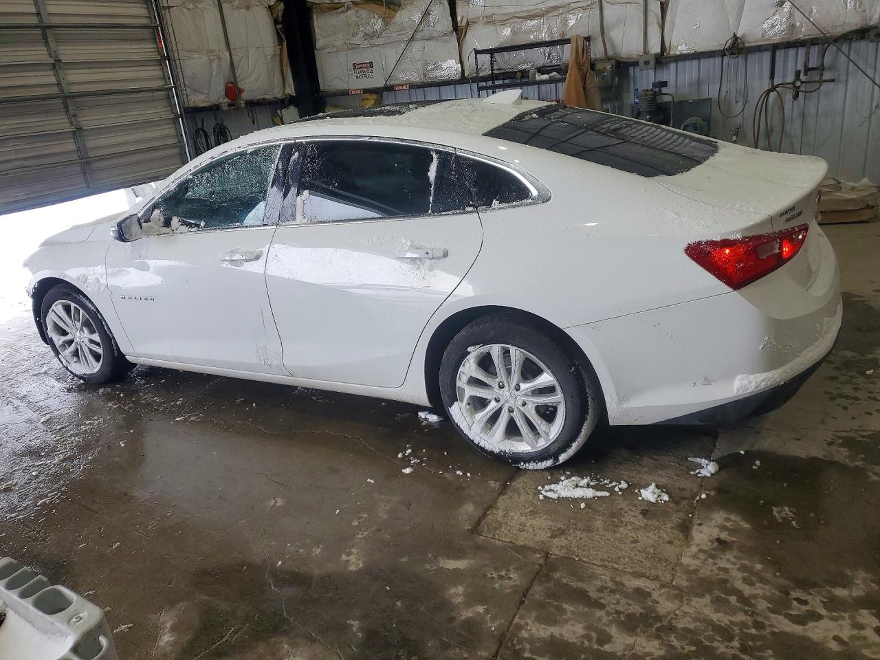 2018 CHEVROLET MALIBU LT photo 4