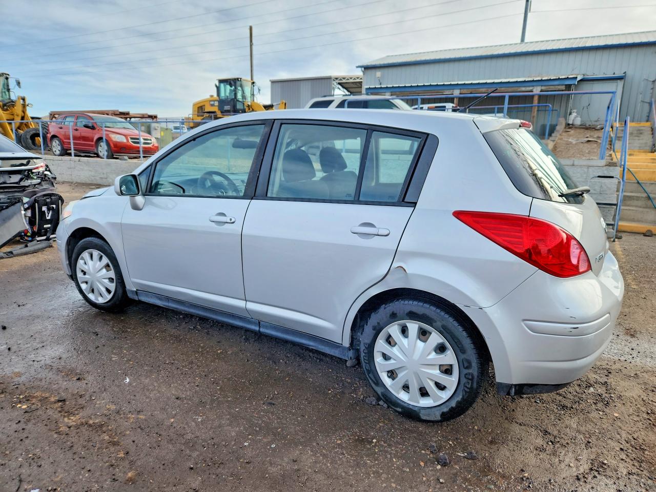 2012 NISSAN VERSA S photo 4
