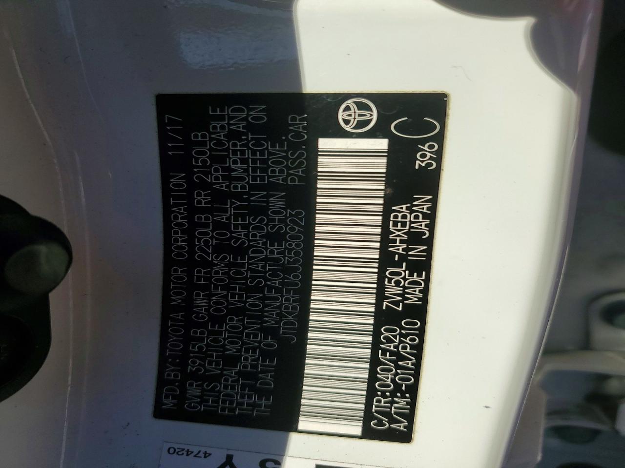 2018 TOYOTA PRIUS TWO photo 37