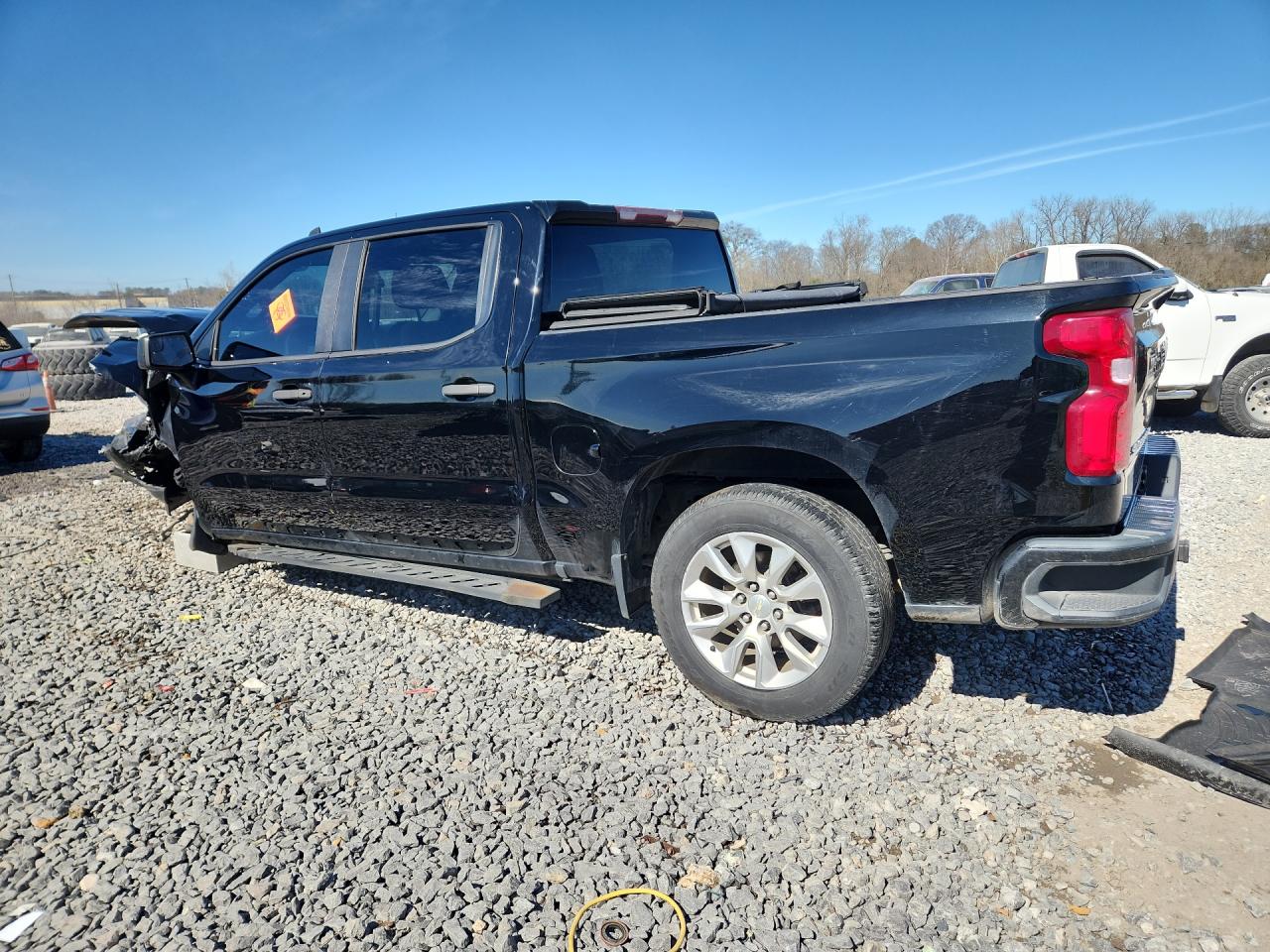 2020 CHEVROLET SILVERADO C1500 CUSTOM photo 2
