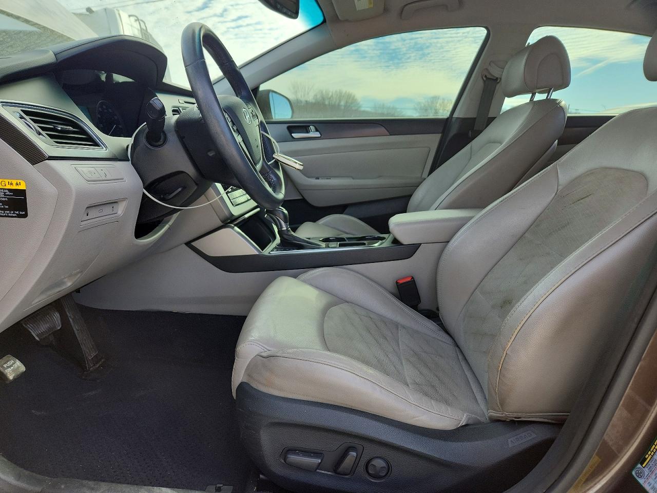 2015 HYUNDAI SONATA SPORT photo 19
