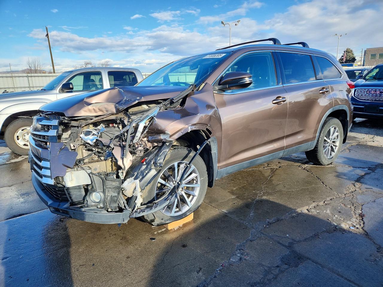 2019 TOYOTA HIGHLANDER