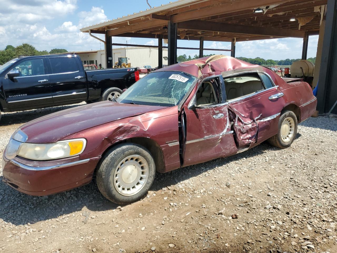 2000 LINCOLN TOWN CAR