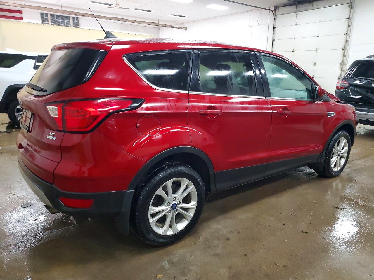 2019 FORD ESCAPE SE photo 3
