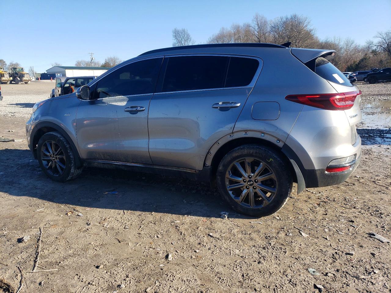 2020 KIA SPORTAGE S photo 3