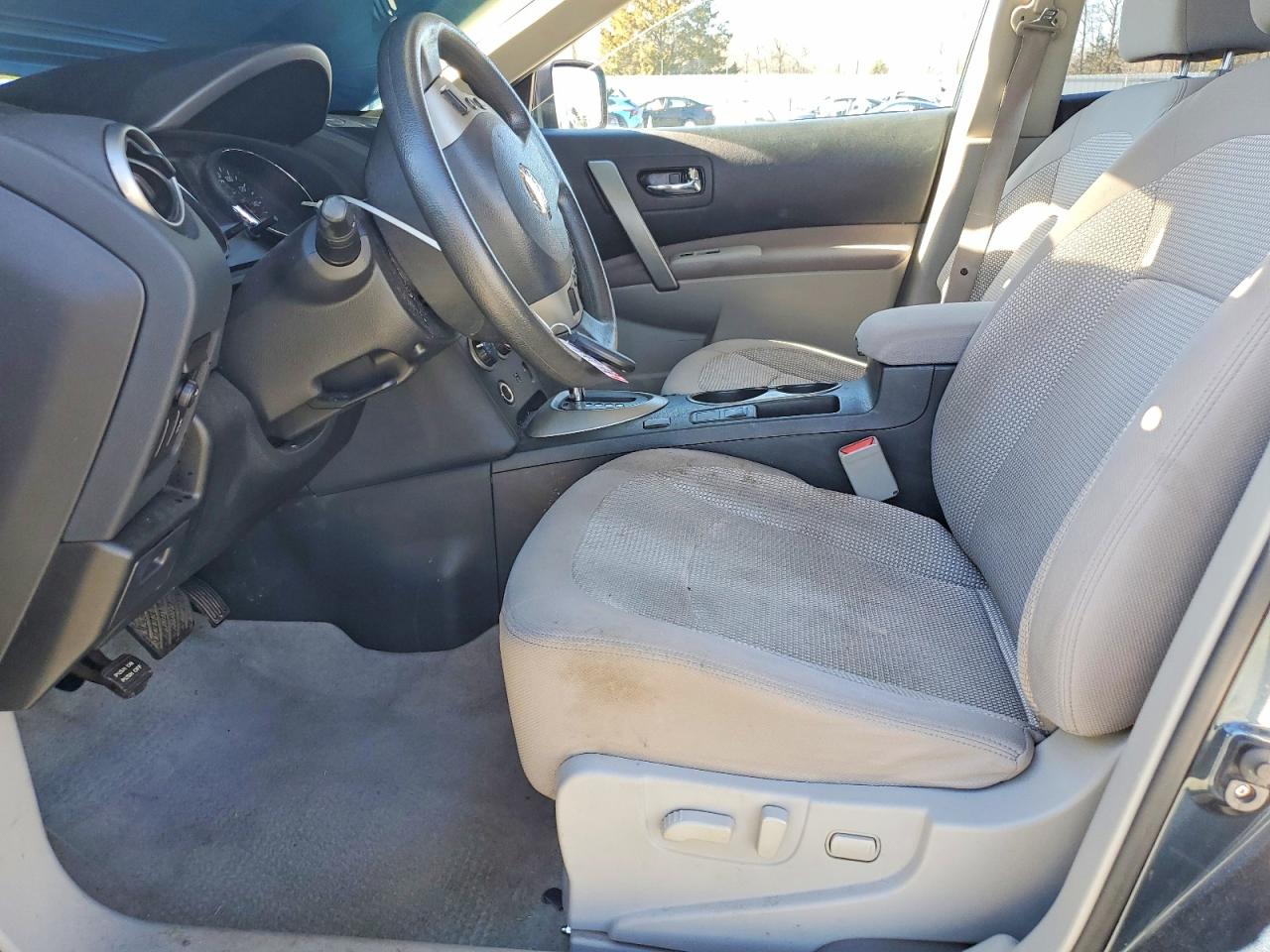 2013 NISSAN ROGUE S photo 7