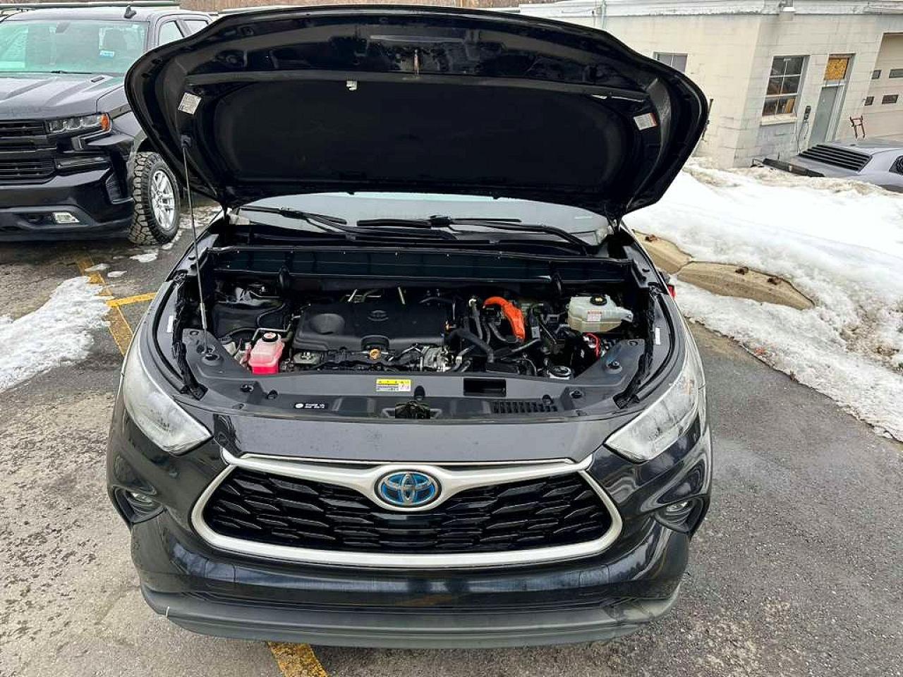 2021 TOYOTA HIGHLANDER HYBRID XLE photo 9