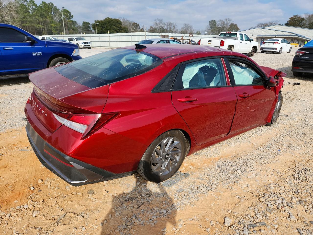 2024 HYUNDAI ELANTRA SEL photo 5
