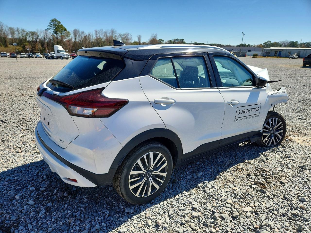 2023 NISSAN KICKS SV photo 3