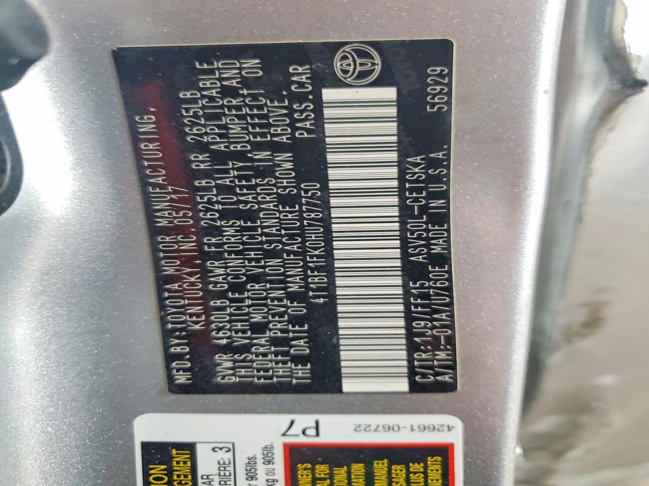 2017 TOYOTA CAMRY LE photo 12