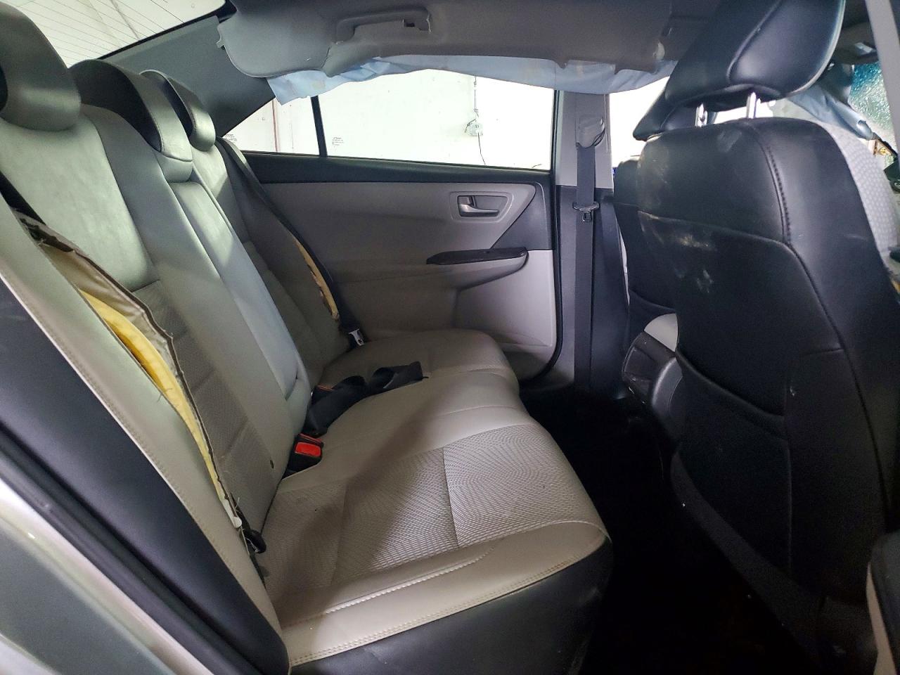2017 TOYOTA CAMRY LE photo 10