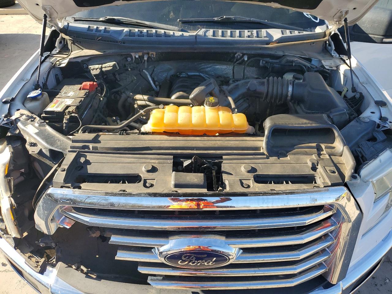 2016 FORD F150 SUPERCREW photo 11