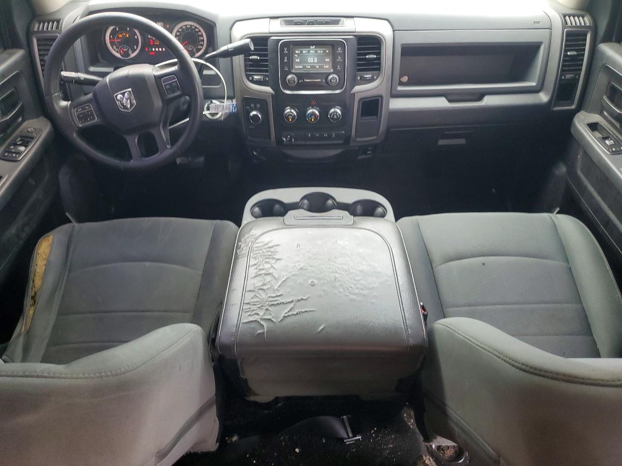2016 RAM 2500 ST photo 22