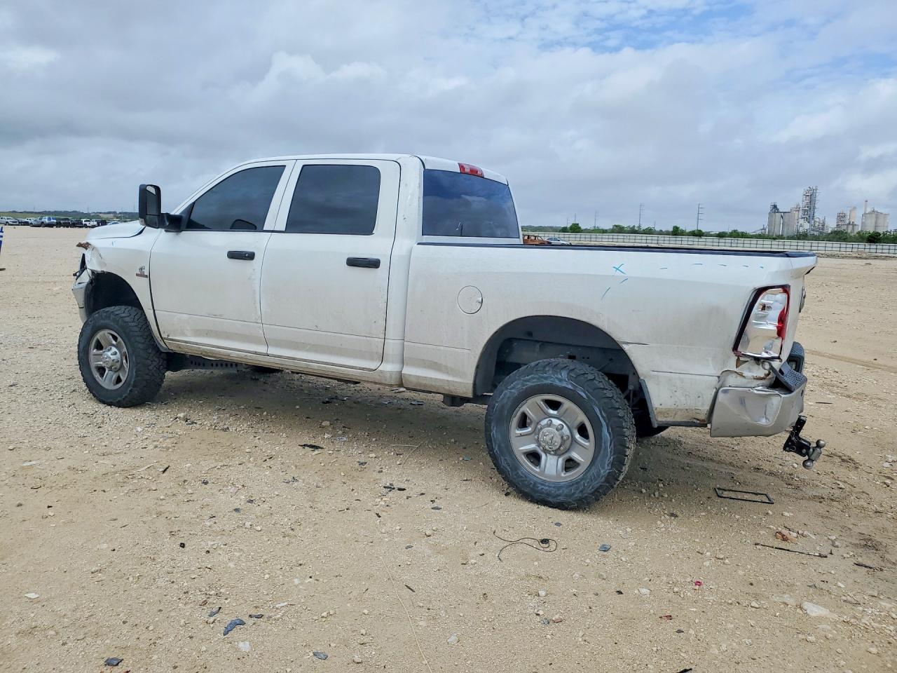 2016 RAM 2500 ST photo 4