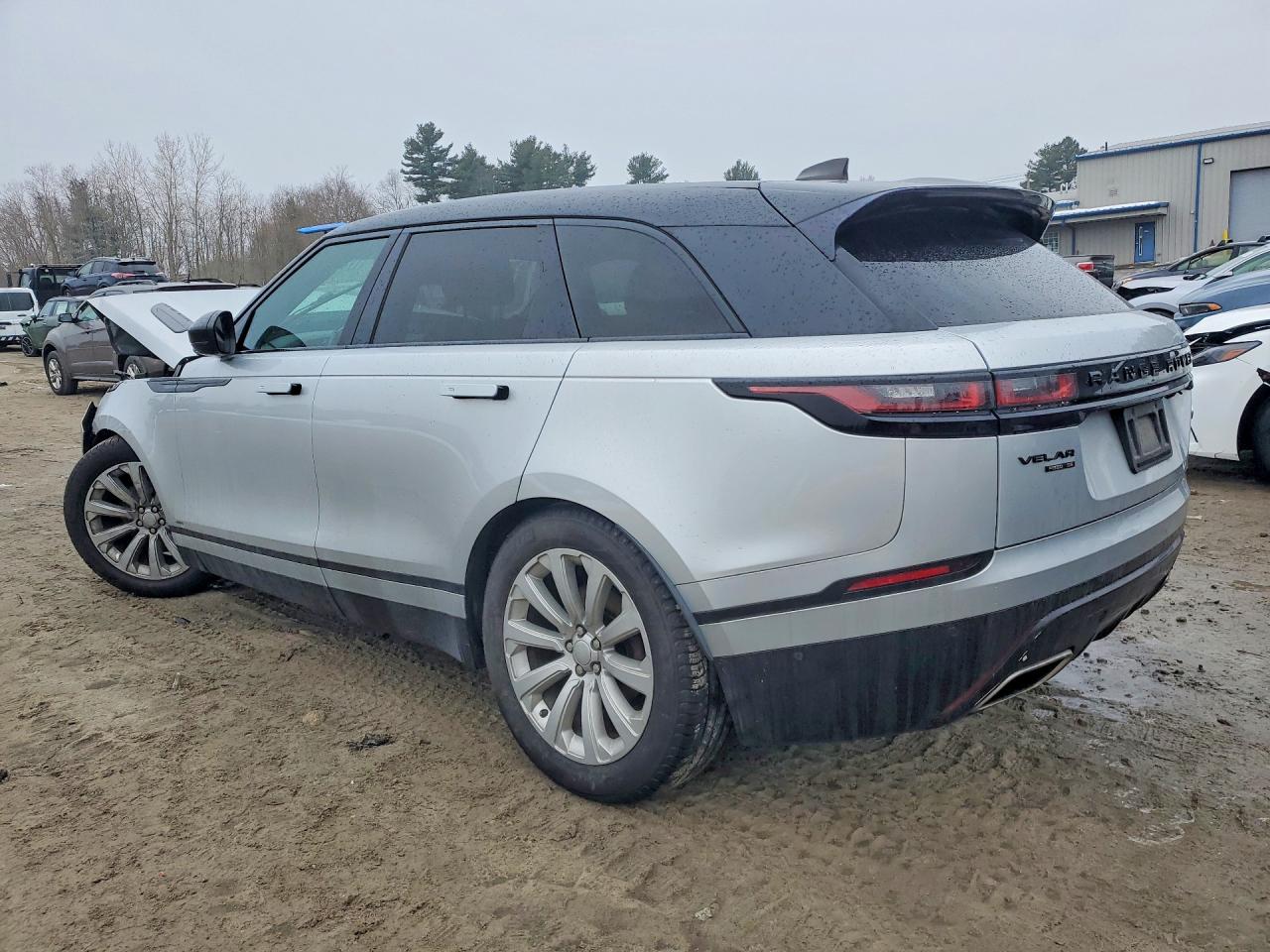 2018 LAND ROVER RANGE ROVER VELAR R-DYNAMIC SE photo 2