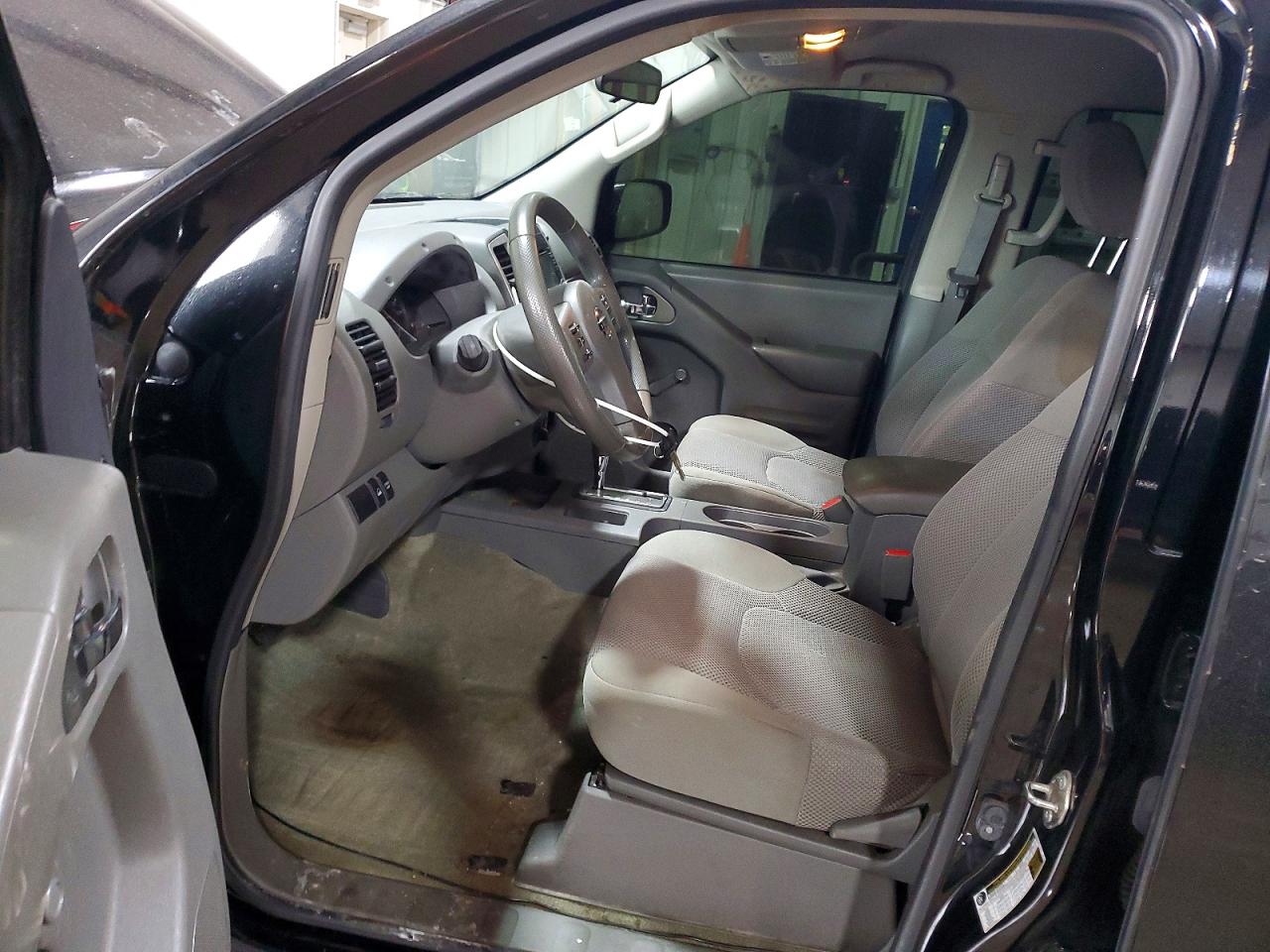 2017 NISSAN FRONTIER S photo 19