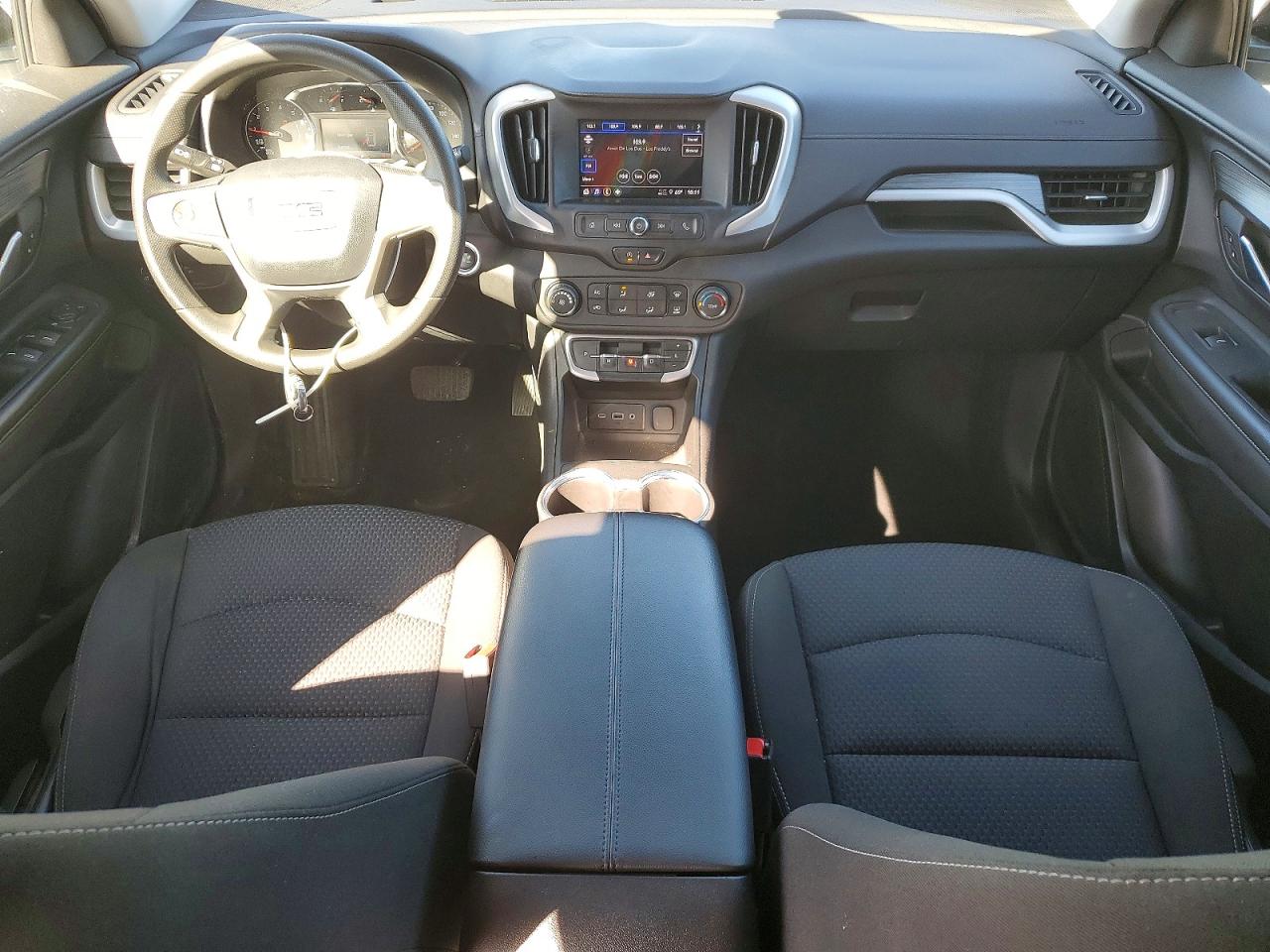 2024 GMC TERRAIN SLE photo 15