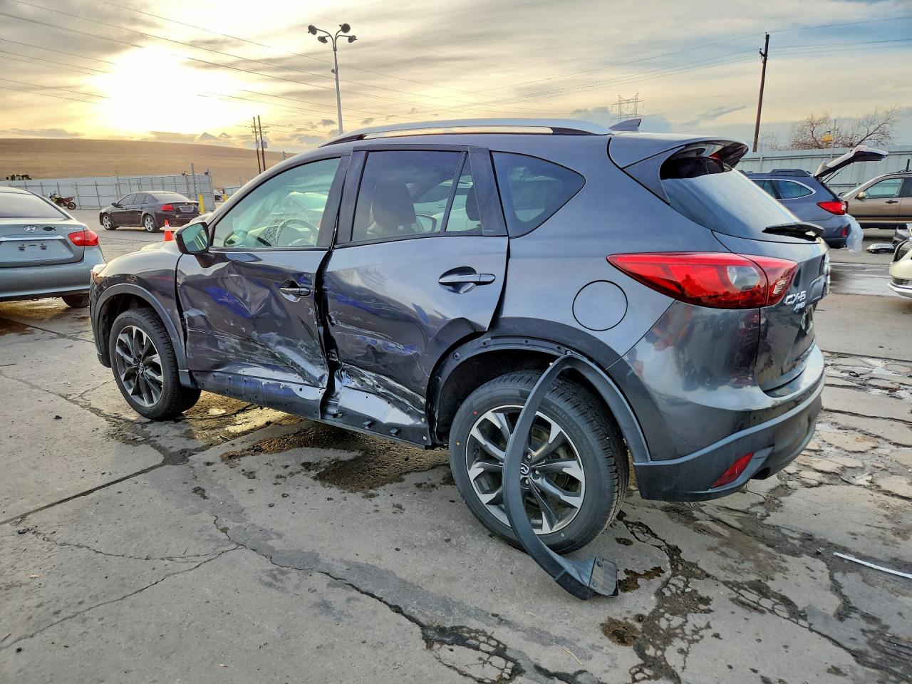 2016 MAZDA CX-5 GT photo 2