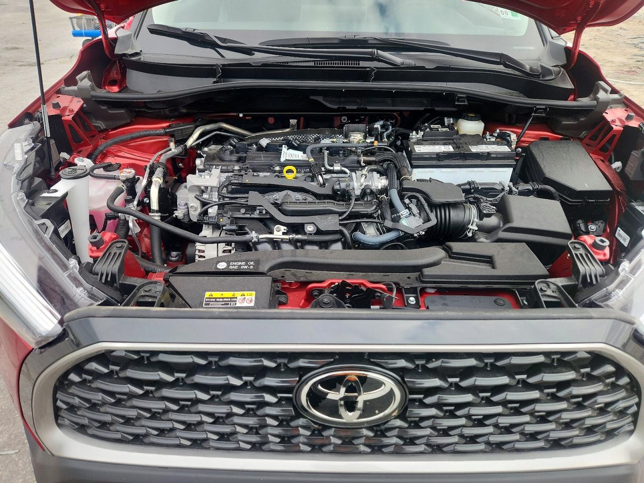 2025 TOYOTA COROLLA CROSS XLE photo 23