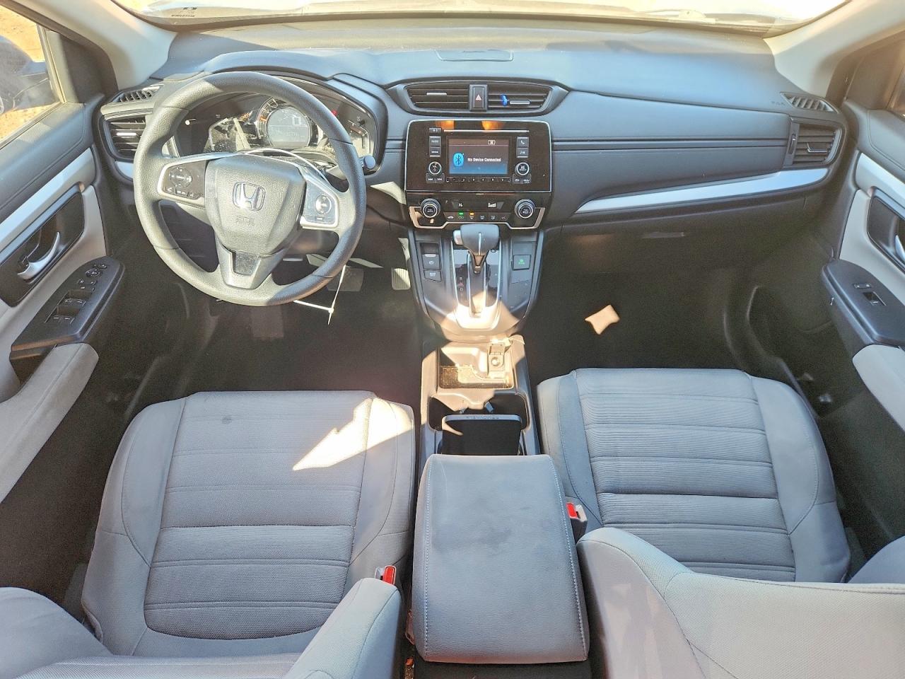 2017 HONDA CR-V LX photo 8