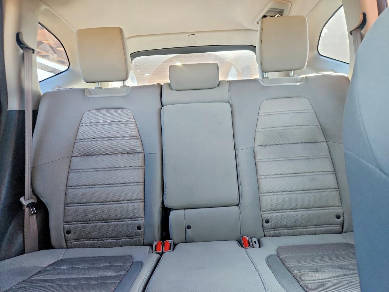 2017 HONDA CR-V LX photo 10