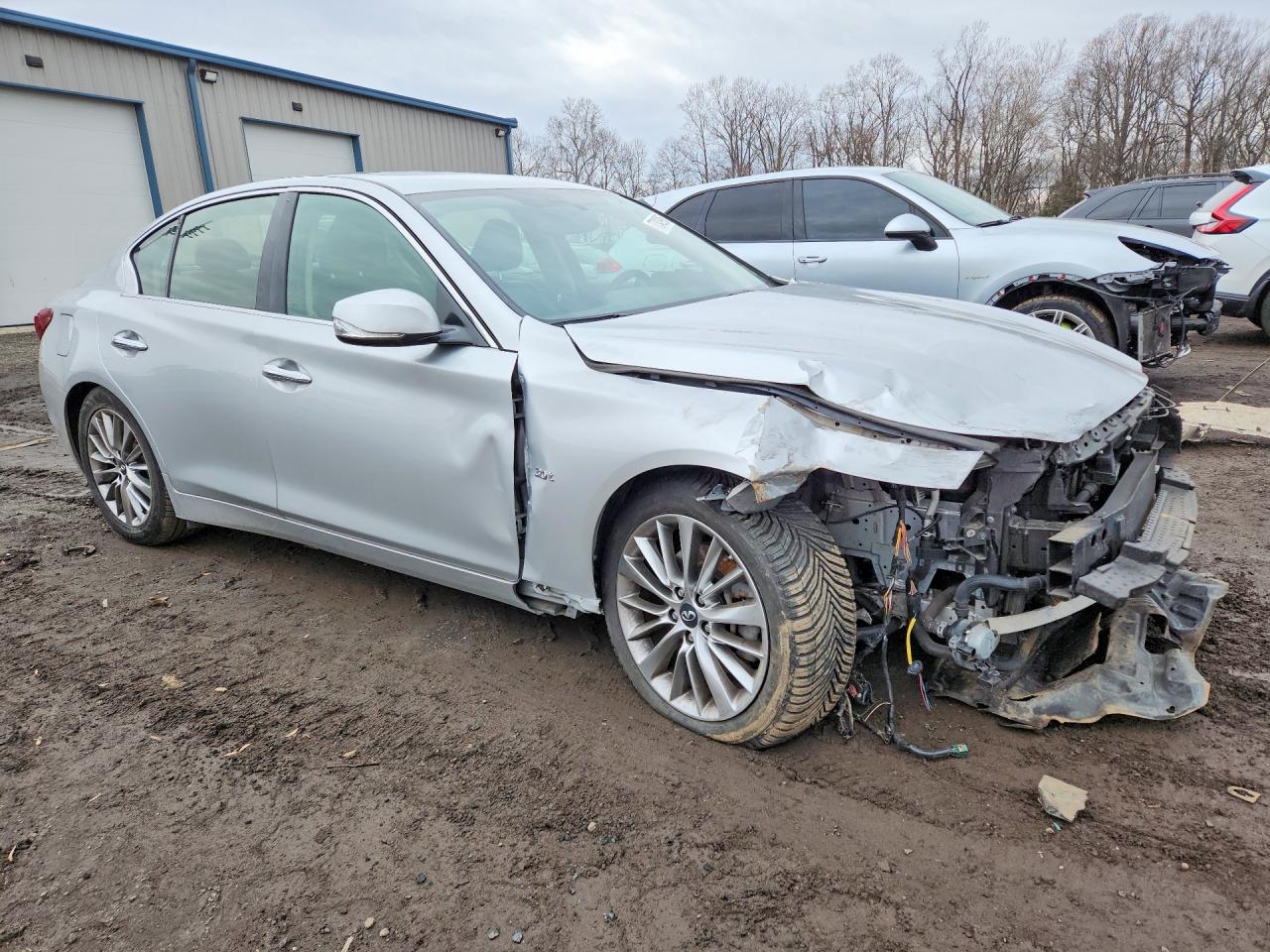 2018 INFINITI Q50 LUXE photo 4