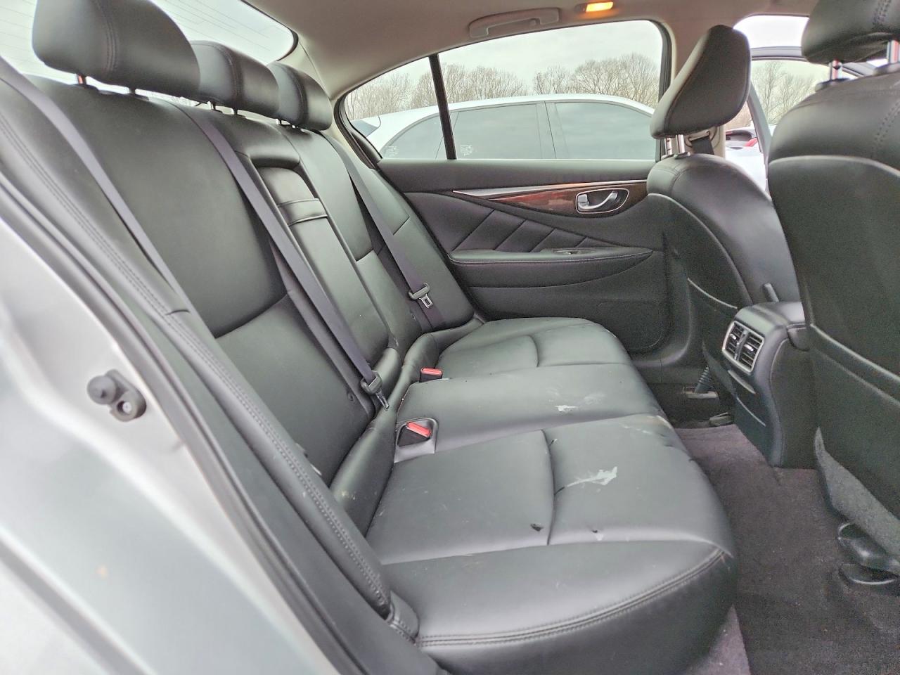 2018 INFINITI Q50 LUXE photo 10