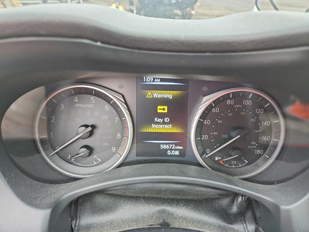 2018 INFINITI Q50 LUXE photo 9