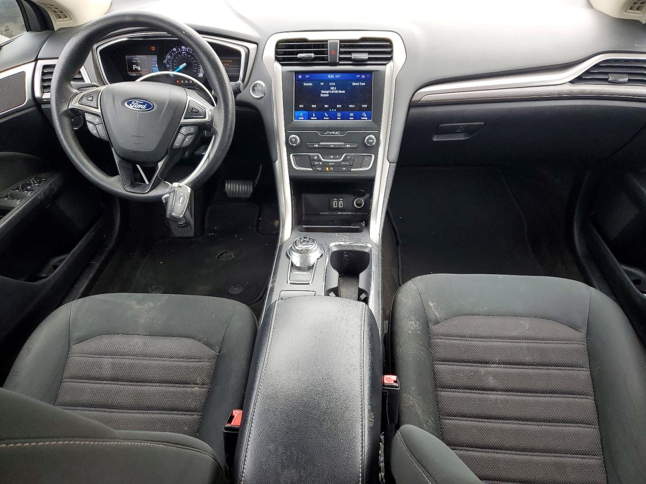 2020 FORD FUSION SE photo 22