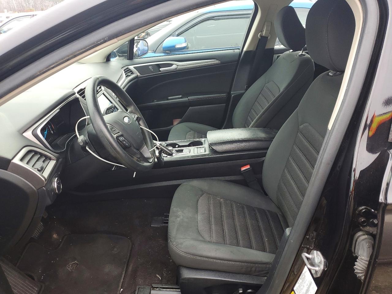 2020 FORD FUSION SE photo 19