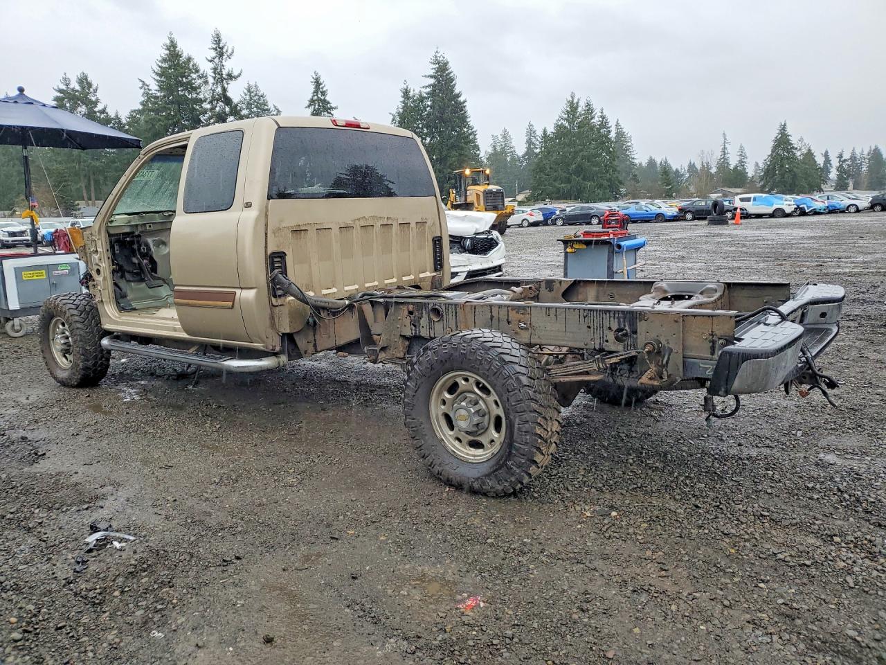 2004 CHEVROLET SILVERADO K2500 HEAVY DUTY photo 2