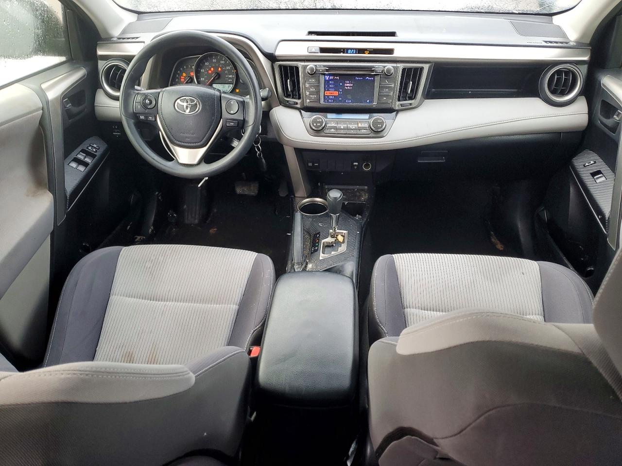 2013 TOYOTA RAV4 XLE photo 15