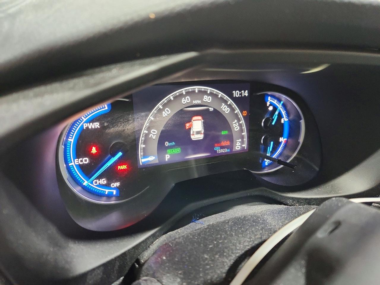 2024 TOYOTA RAV4 XLE photo 9