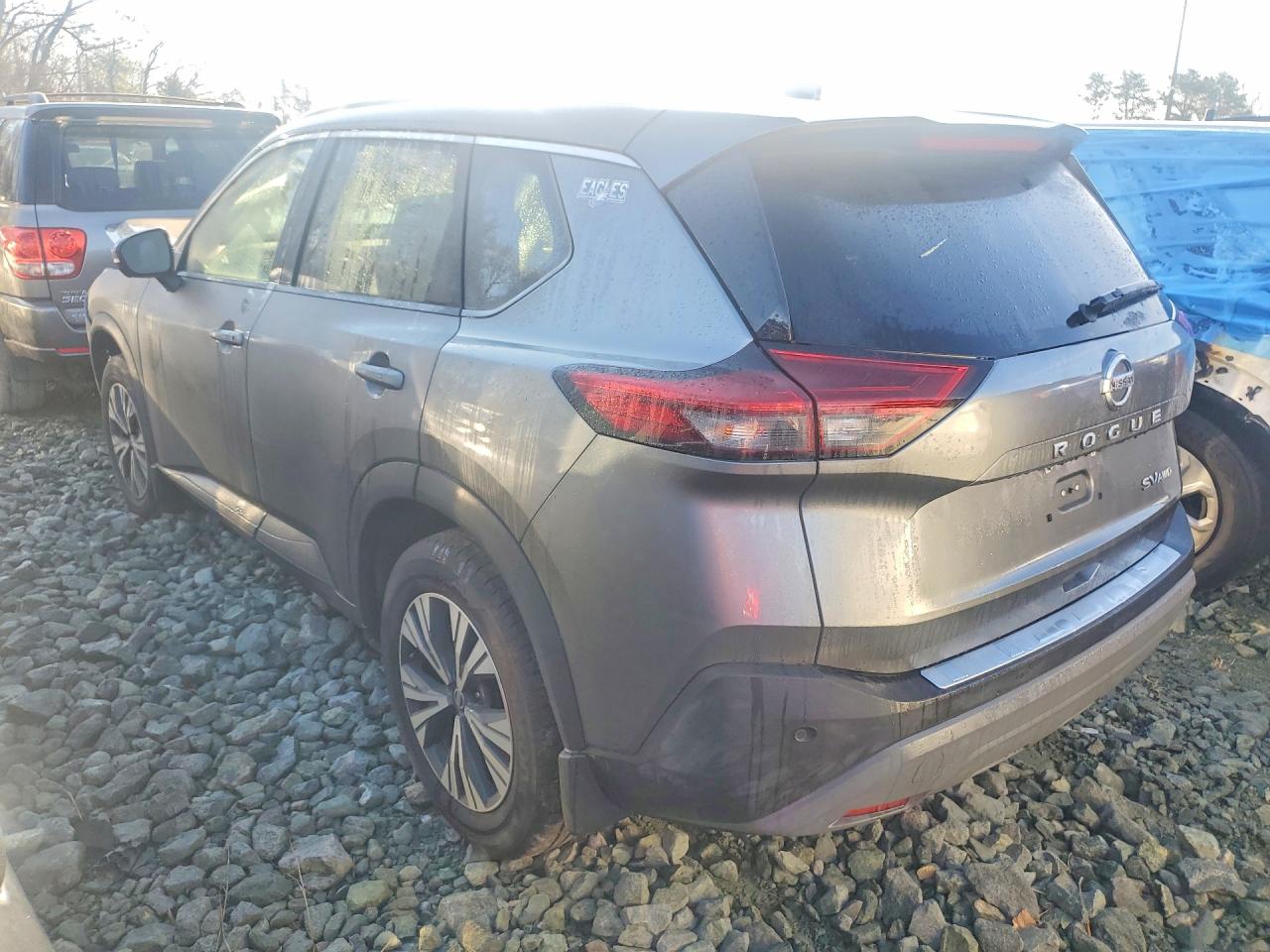 2021 NISSAN ROGUE SV photo 2