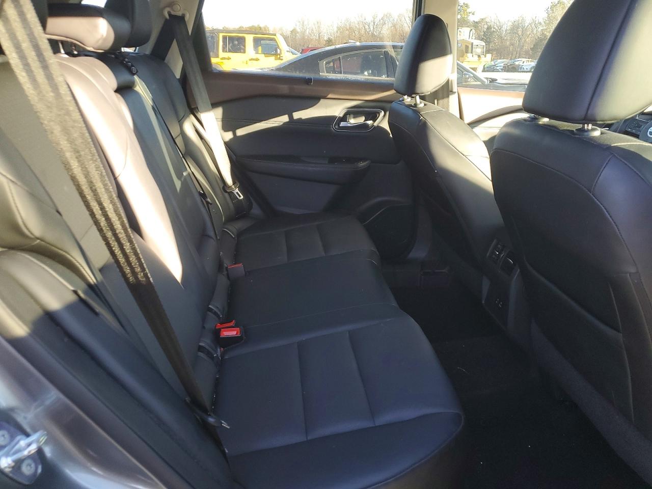 2021 NISSAN ROGUE SV photo 11
