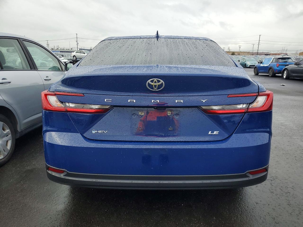 2025 TOYOTA CAMRY XSE photo 6