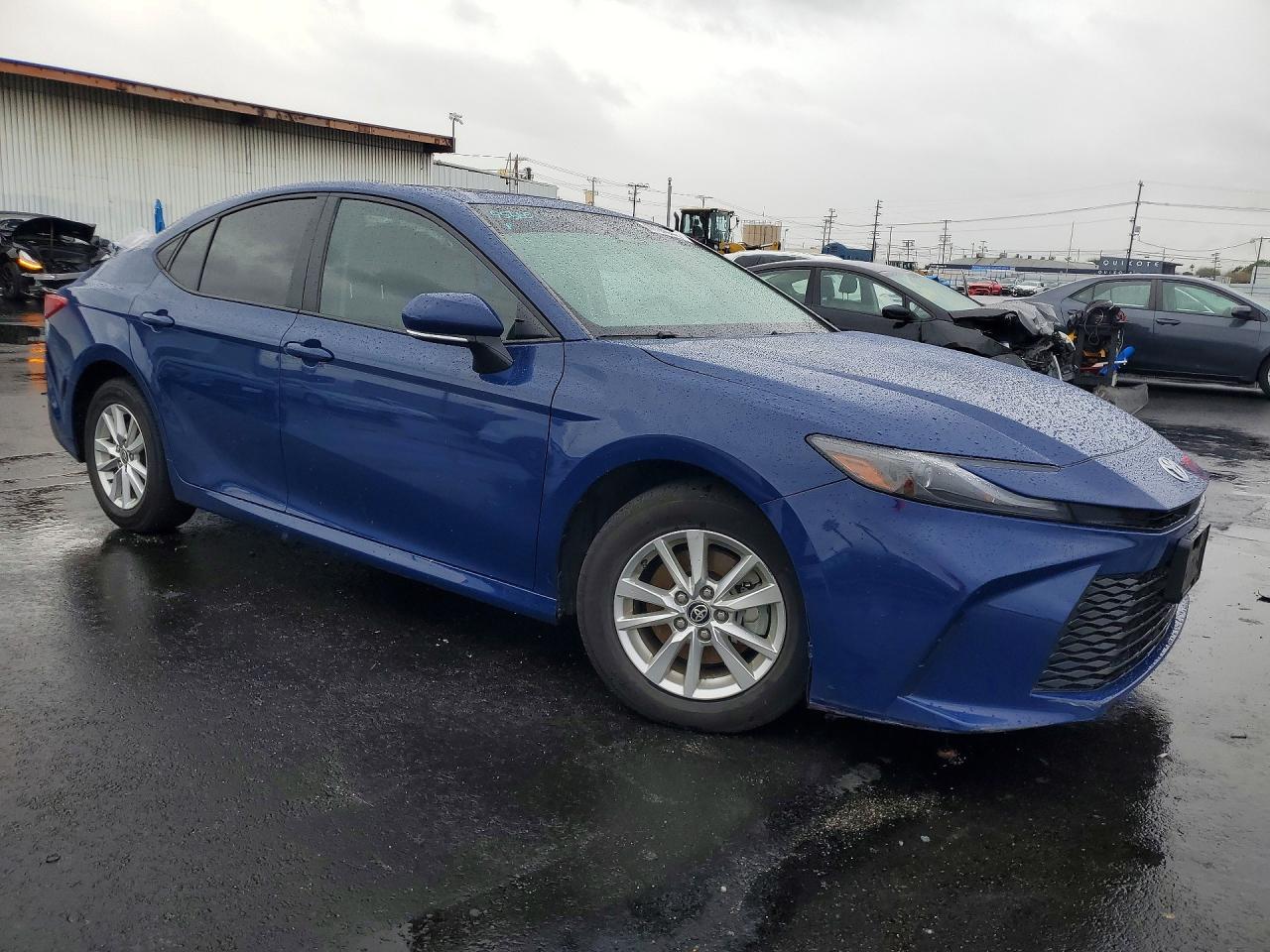 2025 TOYOTA CAMRY XSE photo 4