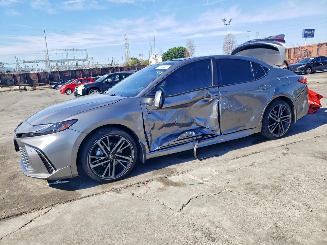 2025 TOYOTA CAMRY