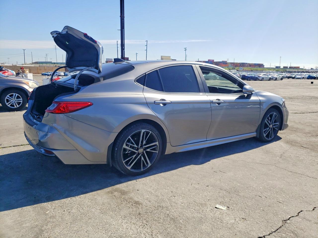 2025 TOYOTA CAMRY XSE photo 3