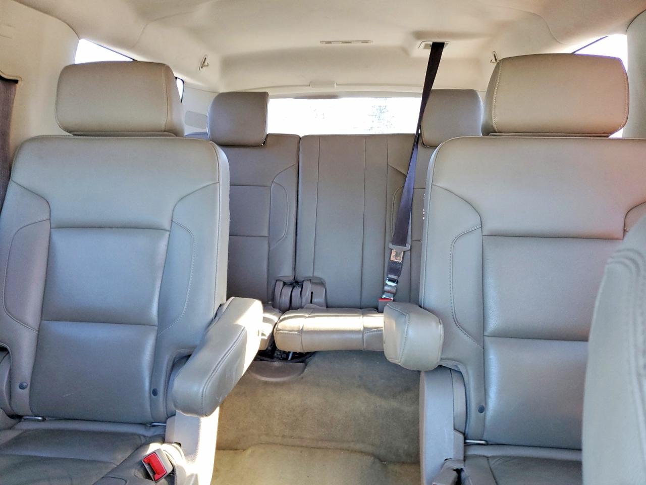 2018 CHEVROLET SUBURBAN K1500 LT photo 19