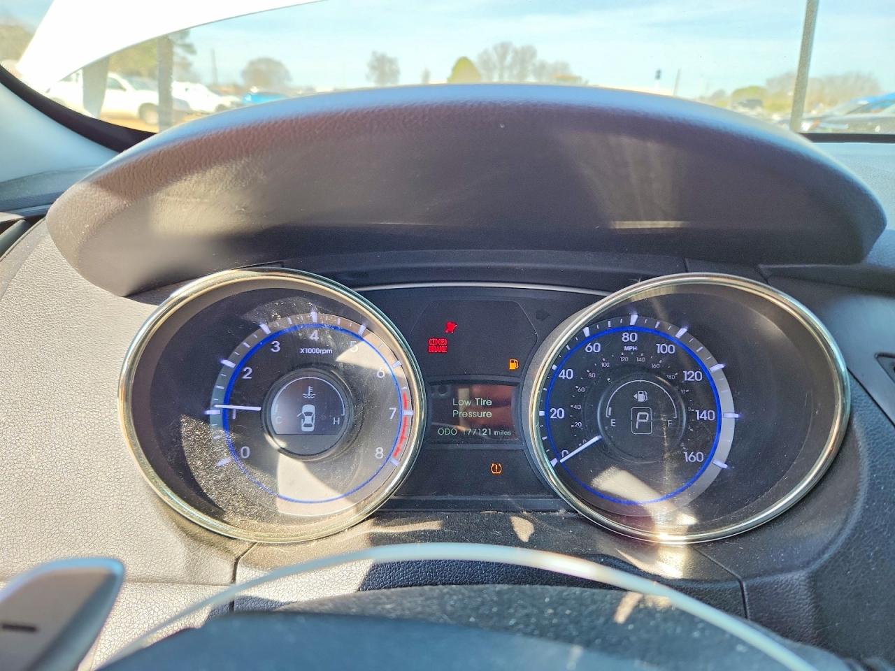 2013 HYUNDAI SONATA SE photo 17