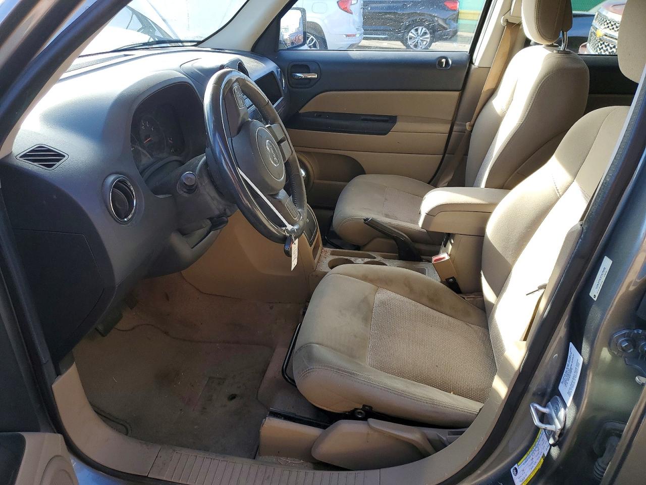 2012 JEEP PATRIOT LATITUDE photo 13