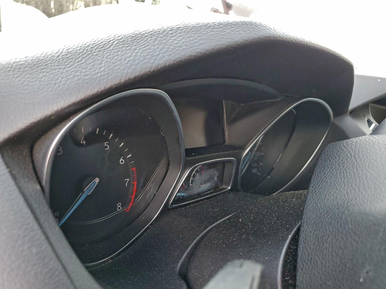 2018 FORD FOCUS SE photo 9