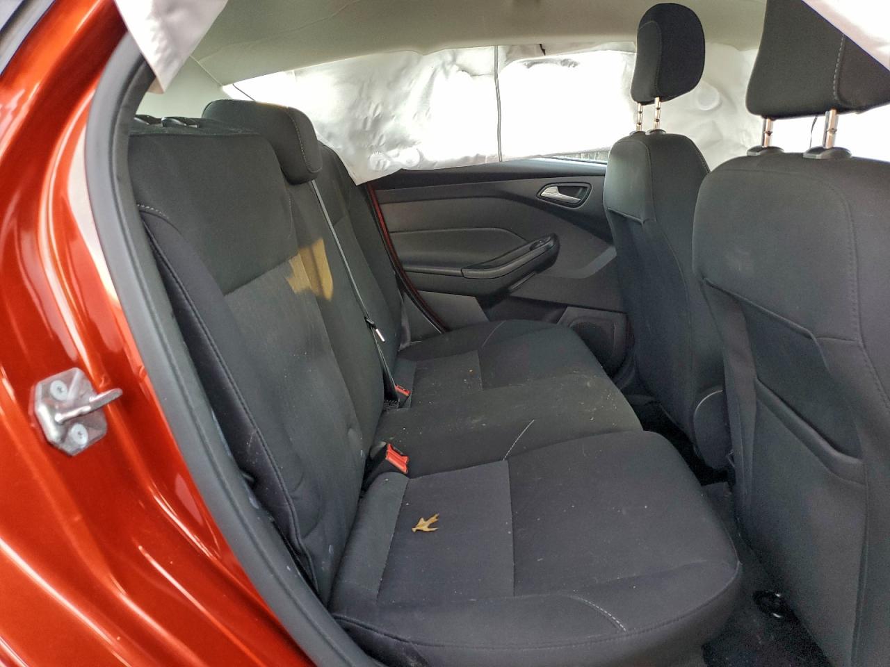 2018 FORD FOCUS SE photo 10
