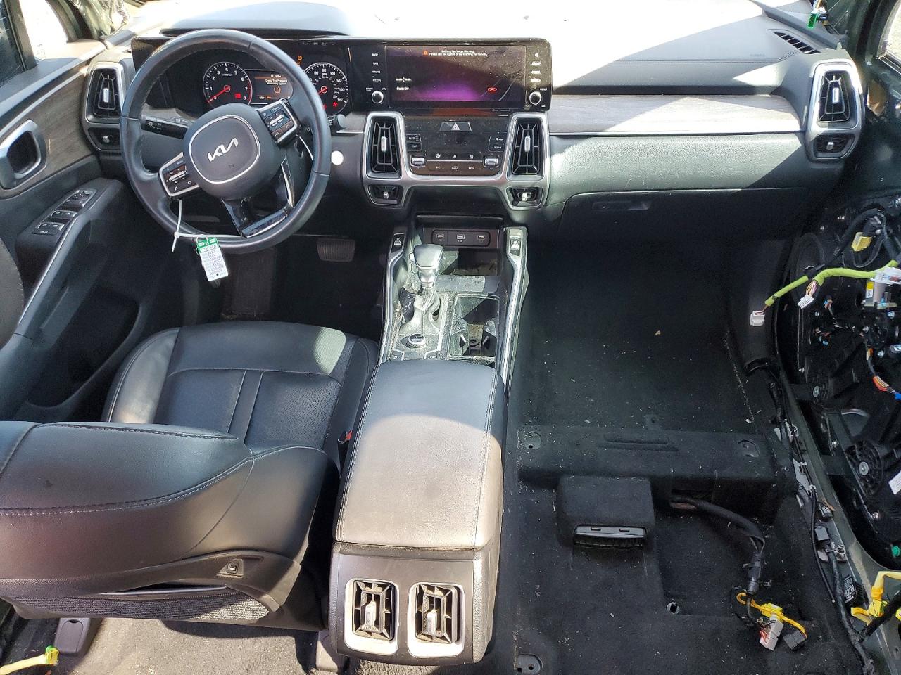 2022 KIA SORENTO S photo 22