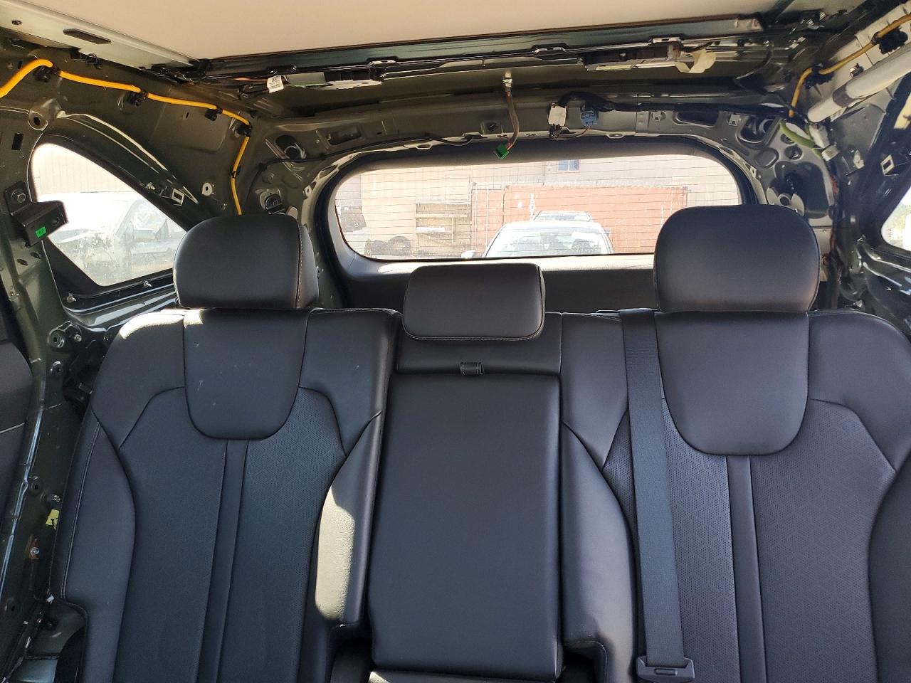 2022 KIA SORENTO S photo 28